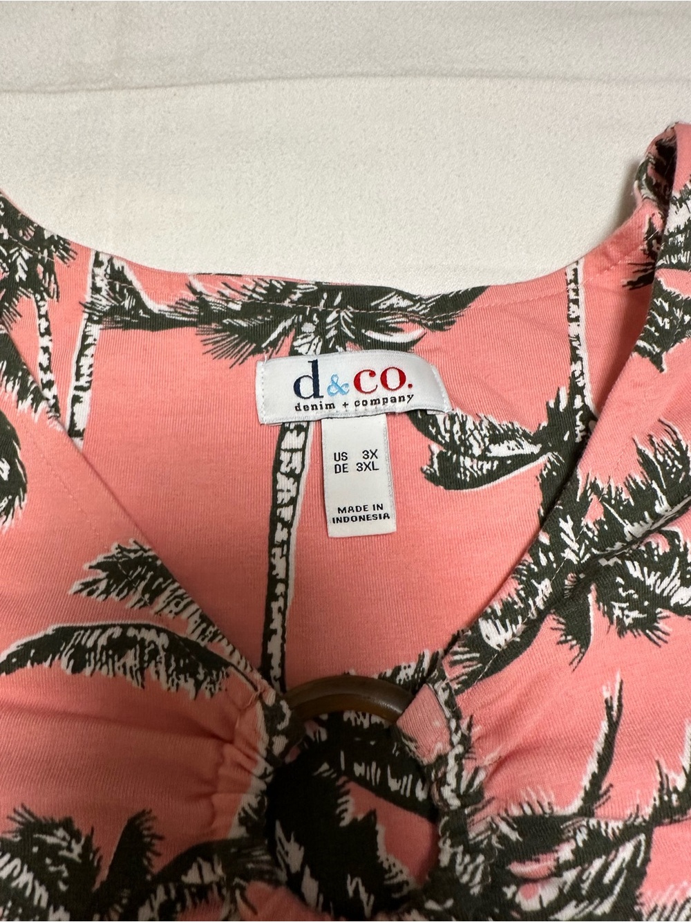 Denim & Co. Women’s Coral Palm Tree Print Top - 3X - Picture 3 of 5